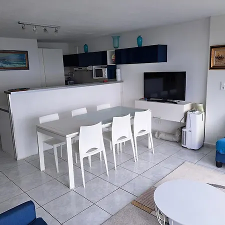 Le Pecherie, T3 Superbe Vue Mer, Parking, Clim, Wifi Appartamento *