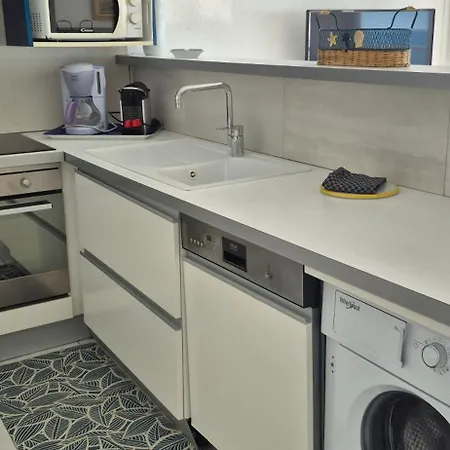 Le Pêcherie, T3 Superbe Vue Mer, Parking, Clim, Wifi *